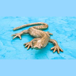 Handcrafted Brass Lizard Figurine – Decorative Showpiece