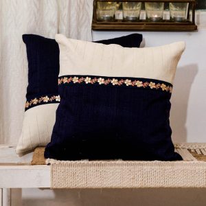 Tryst Handwoven Cushion - 1 pc