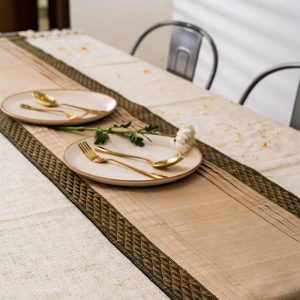 Tema de Brook Handwoven Table Runner