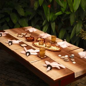 Nature's Dine Set of a Table Runner and 8 Table Mats