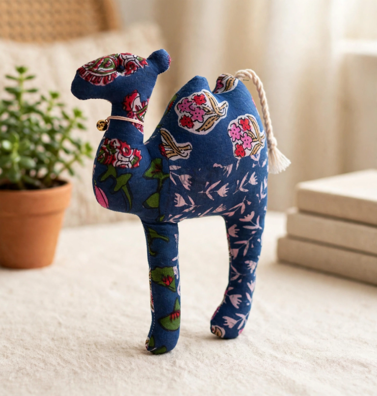 blue_camel_0503_lifestyle_914x960