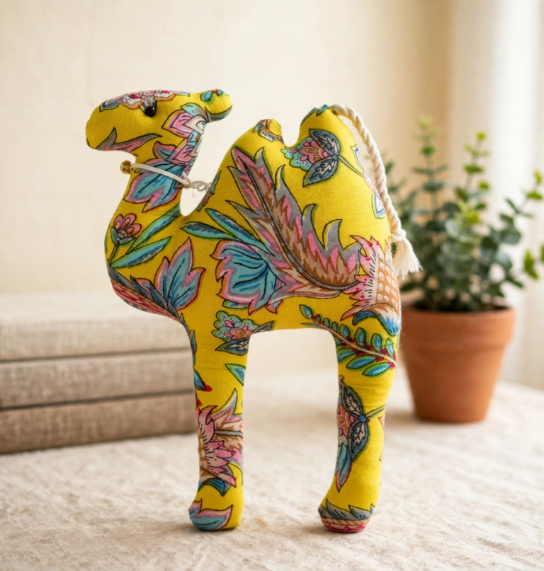 yellow_camel_914x960